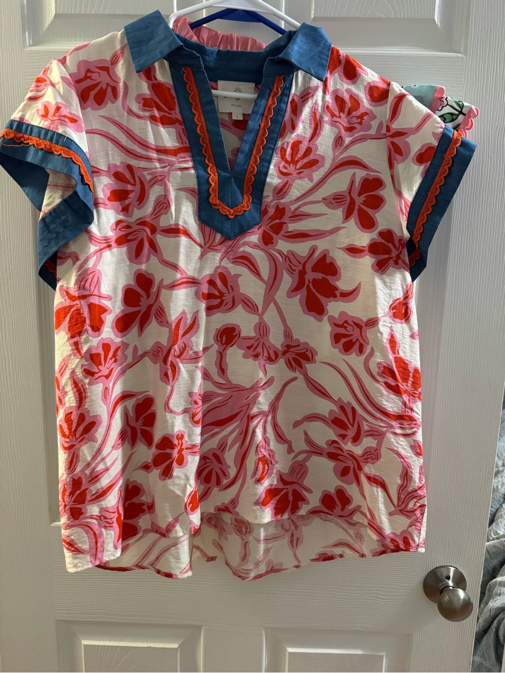 Womens Umgee Floral Top with Blue Trim